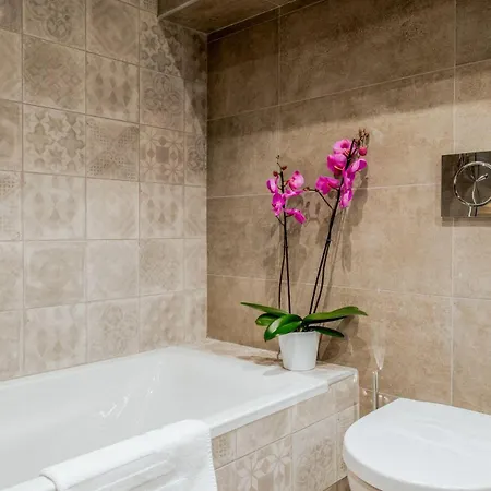 Contact Us At What App - 0041-798-079-427 To Book!! Mammoth Penthouses - Moriond *
