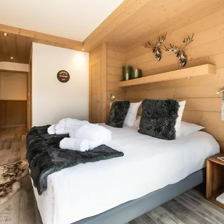 Contact Us At What App - 0041-798-079-427 To Book!! Mammoth Penthouses - Moriond Apartment *