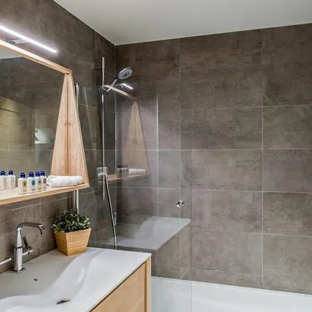 Contact Us At What App - 0041-798-079-427 To Book!! Mammoth Penthouses - Moriond Apartment Courchevel